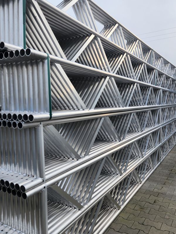 Dźwigary aluminiowe kratownicowe w pakietach