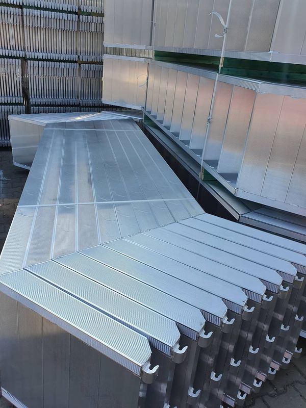Schody aluminiowe z bliska